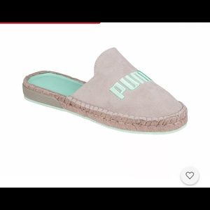 Puma cute summer shoes!